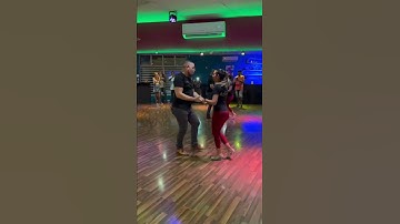Reggie and Melitza teaching an Advanced Salsa Combination. Combo 1 part 4.