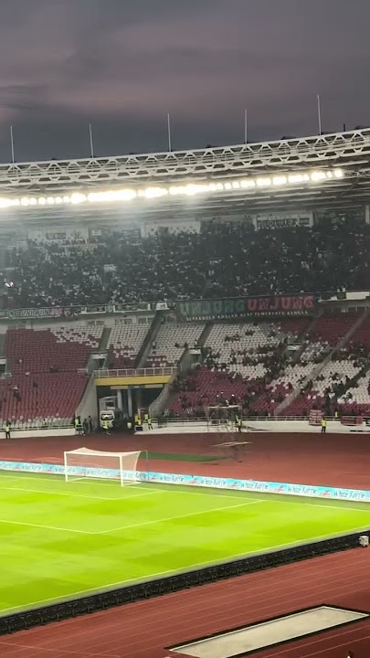 di GBT & GBK mereka sibuk rasis dan provokator bawa' nama Viking,kita lagi fokus Persib juara B2B