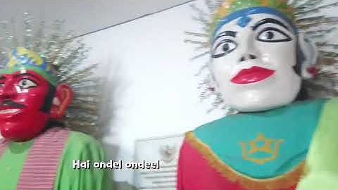 Tugas informatika, membuat vlog. Kelas 8A, kelompok 5.