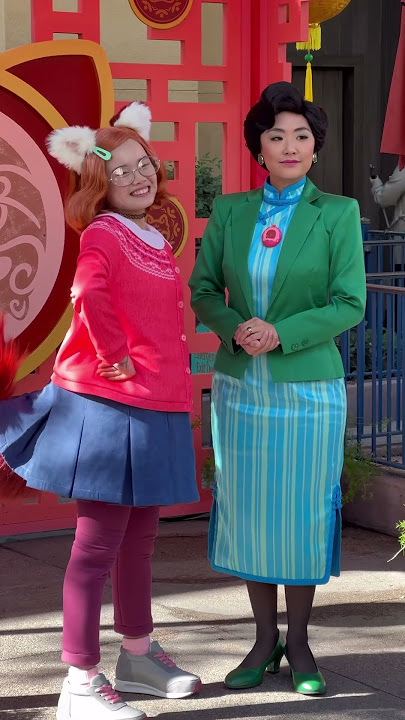 Turning Red Characters at Disneyland #disney #pixar #disneyland #disneyparks #character #turningred