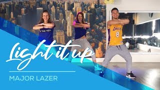 Light it up - Major Lazer - Easy Dance Fitness Choreography(Free tutorial step-by-step: https://www.youtube.com/watch?v=SJIX5gbkuMc Choreo: Sassie/Saskia van Dijk - Special guest dancer: Remy Vetter ..., 2016-01-30T14:32:33.000Z)