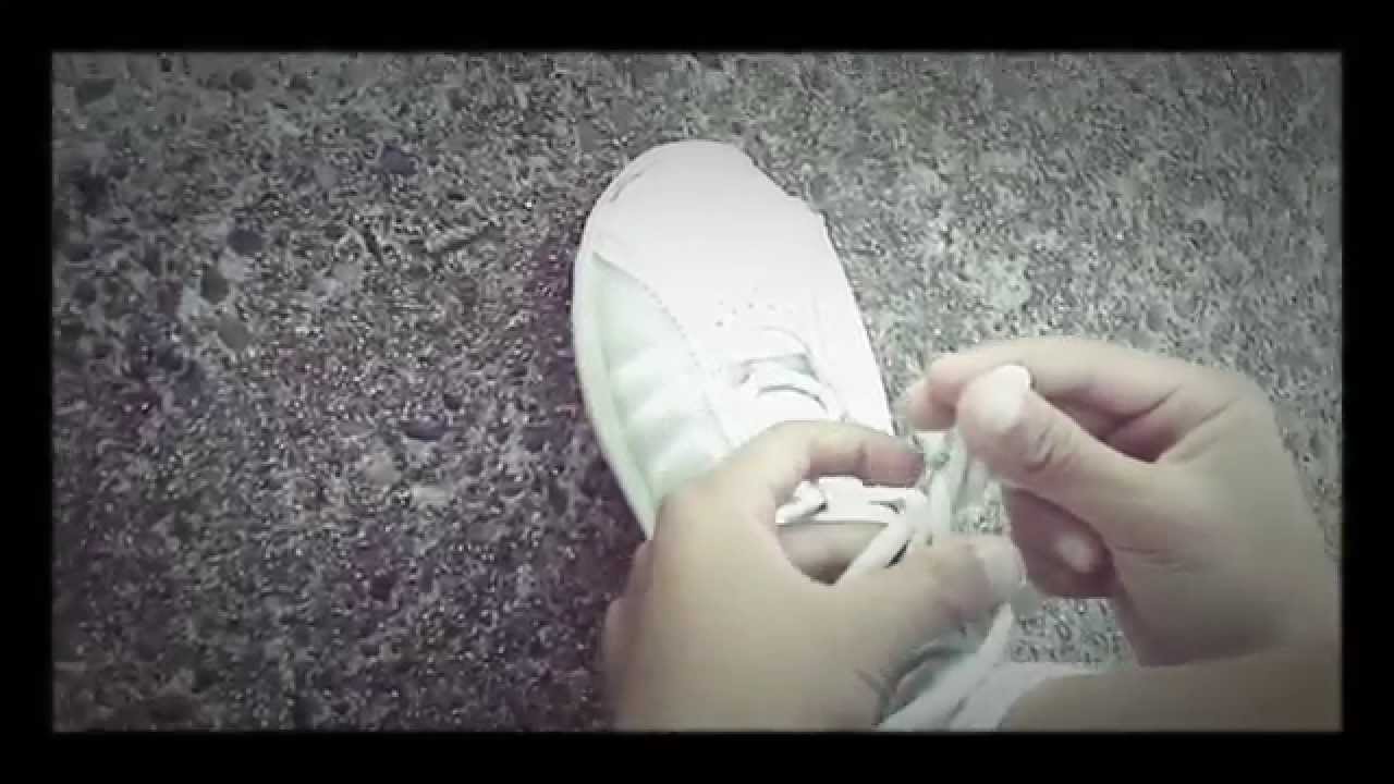 How To Tie your Shoes! - YouTube