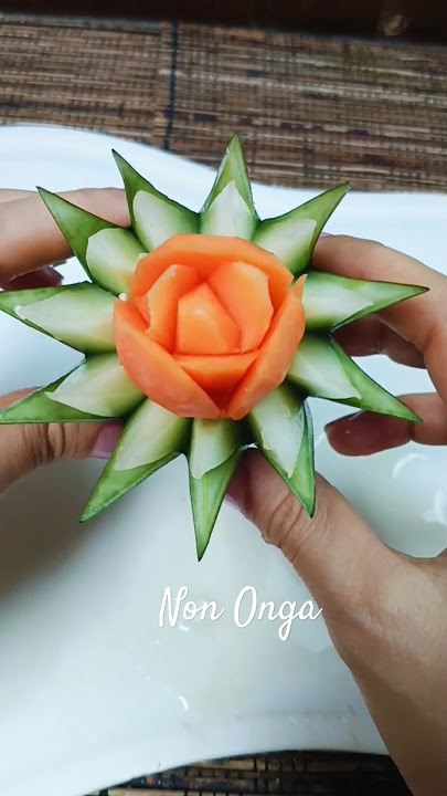 Garnish timun #shortvideo #diy #garnishing #garnish #garnishtimun