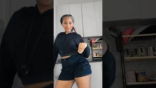 Even my bones are confused at this point 😭💃#trendingreels #frikitona #foryou #dancer #youtubeshorts