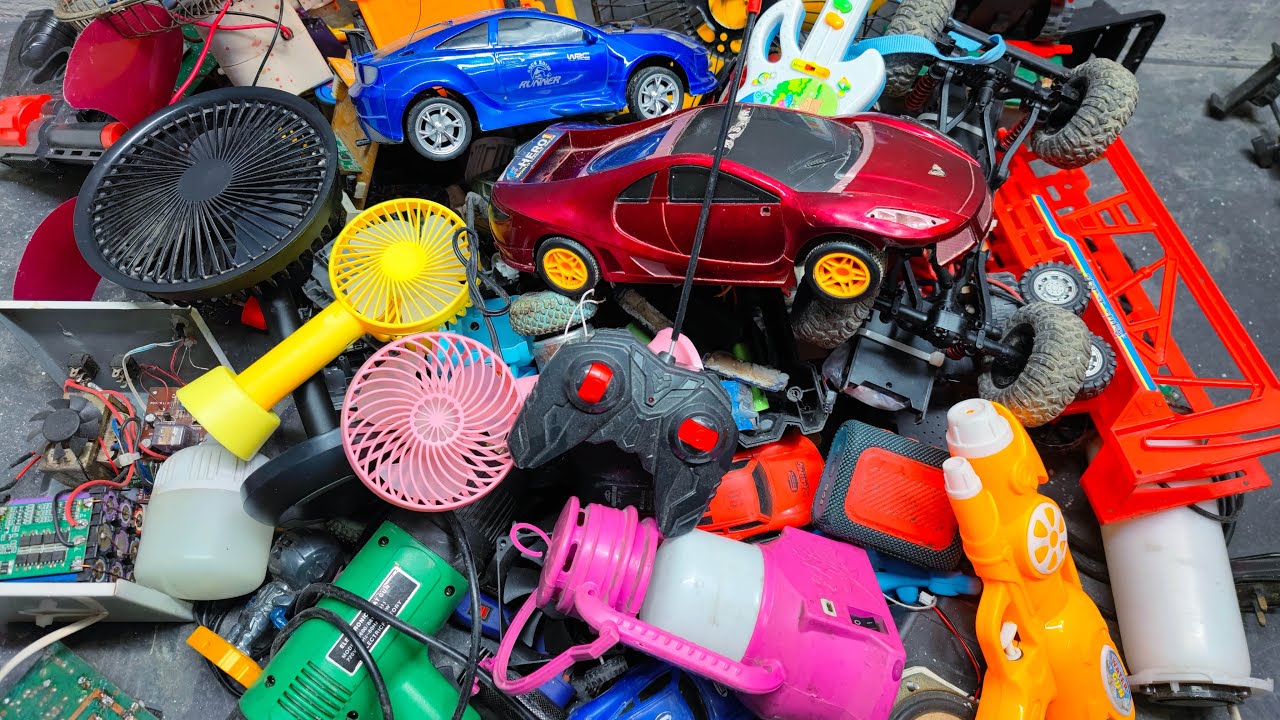 Breaking and opening toys for high speed toy car 🚗 🚘🚒