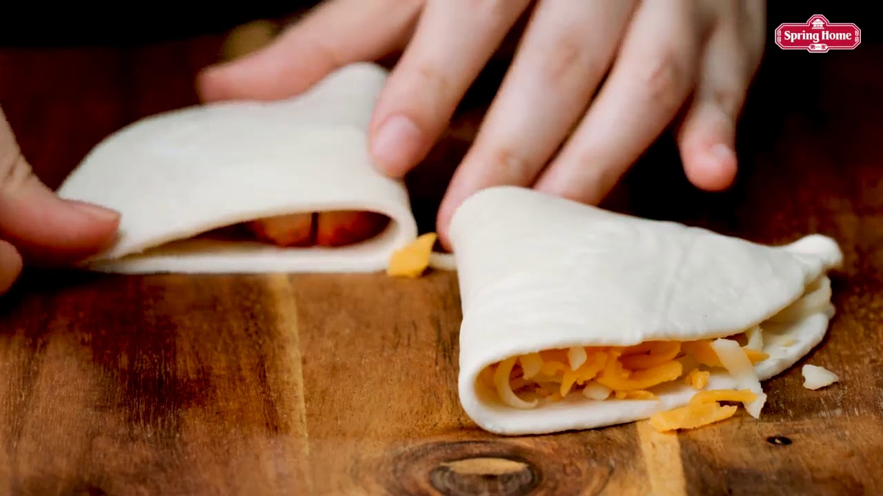 Roti Paratha Series: Sweet and Savoury Puffs - YouTube