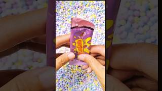 Mencari Dan Menemukan Jajanan Jellygum G Dalam Kardus