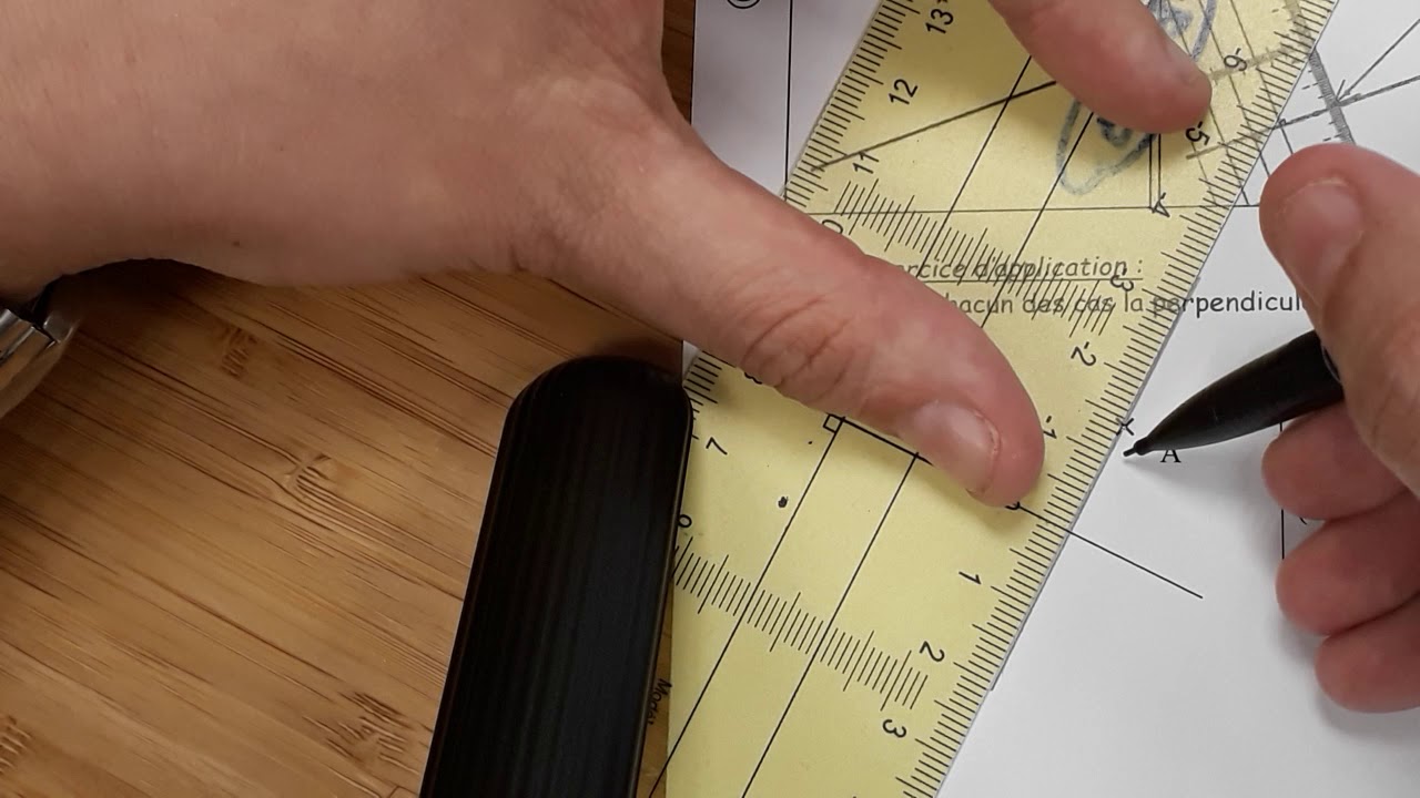 Méthode pour tracer une perpendiculaire à l'aide de la réquerre - YouTube