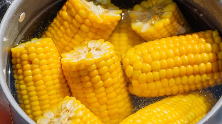 The Real Reason You Shouldn't Boil Corn On The Cob - DayDayNews