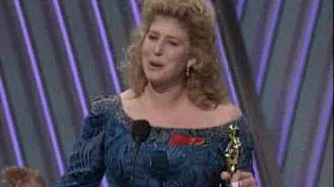 Thelma & Louise Wins Original Screenplay: 1992 Osc...