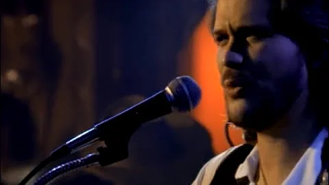 Travis Tritt - Here's A Quarter (Call Someone Who Cares) (Official Music Video)