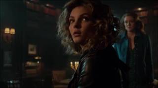 Bruce And Selina 3X09 Selina Hes Not My Boyfriend