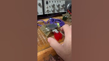 Morse code party trick with my cw paddle - WK4DS CW sending technique