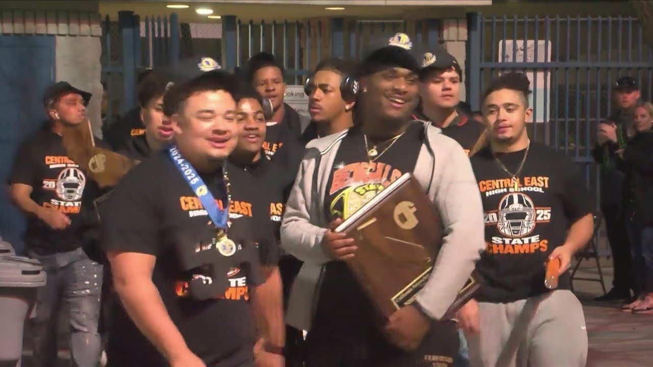Central East celebrates State Title with parade and rally