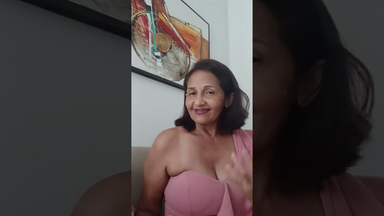 Mulher vc e amada,e luz,tem propósito,única,preciosa, está na Bíblia,faça valer seu valor.