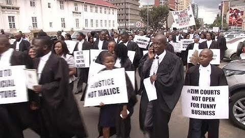 Zimbabwe lawyers march for rule of law to be respected after arrests