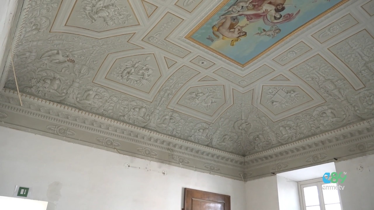 TG EMME. Unimc: a Palazzo Ugolini scoperti affreschi settecenteschi. Proseguono i lavori.