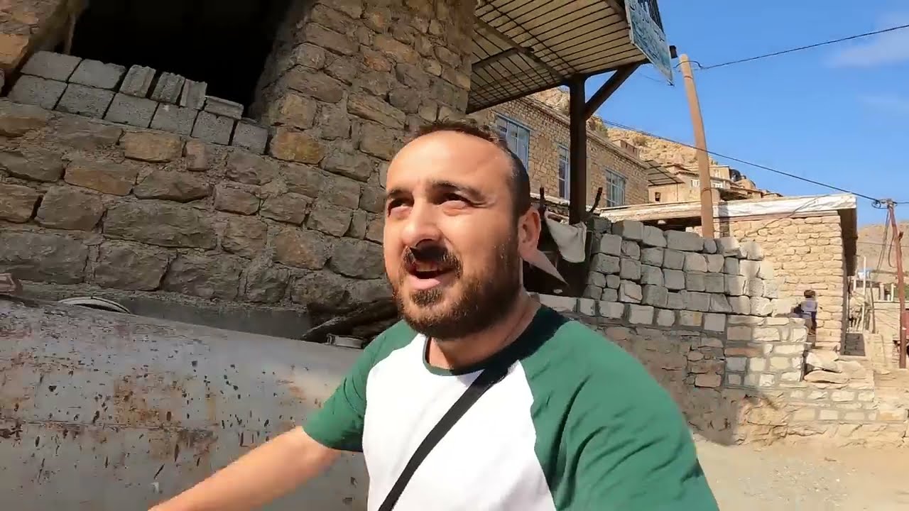 Интересная курдская деревня в Иране; паланган Я путешествую по провинции Курдистан. Граница с