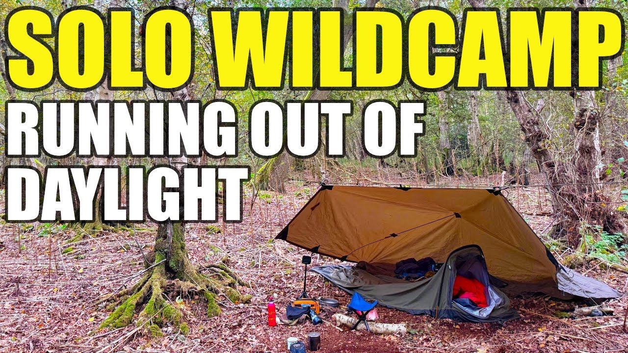 Одиночный дикий кемпинг с брезентом DD и палаткой Rab Bivi с бушкрафтом в лесу, байкпакингом, осе...