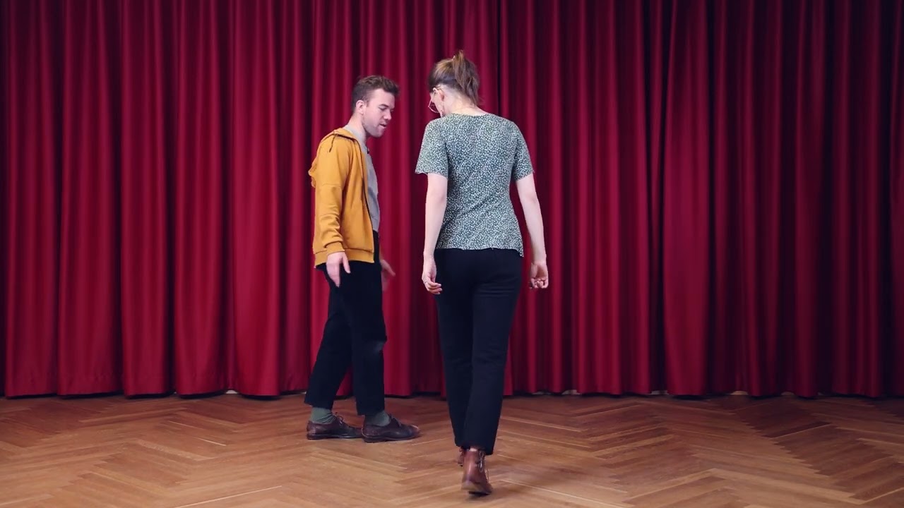 Lindy Hop w/ Valentina & Clément - Rock Step vs Step Step