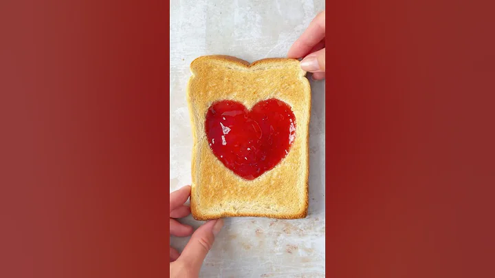 Easy Jam Heart Toast Hack ❤️