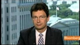 Veron Says Merkel, Sarkozy Added to Euro Bond Confusion