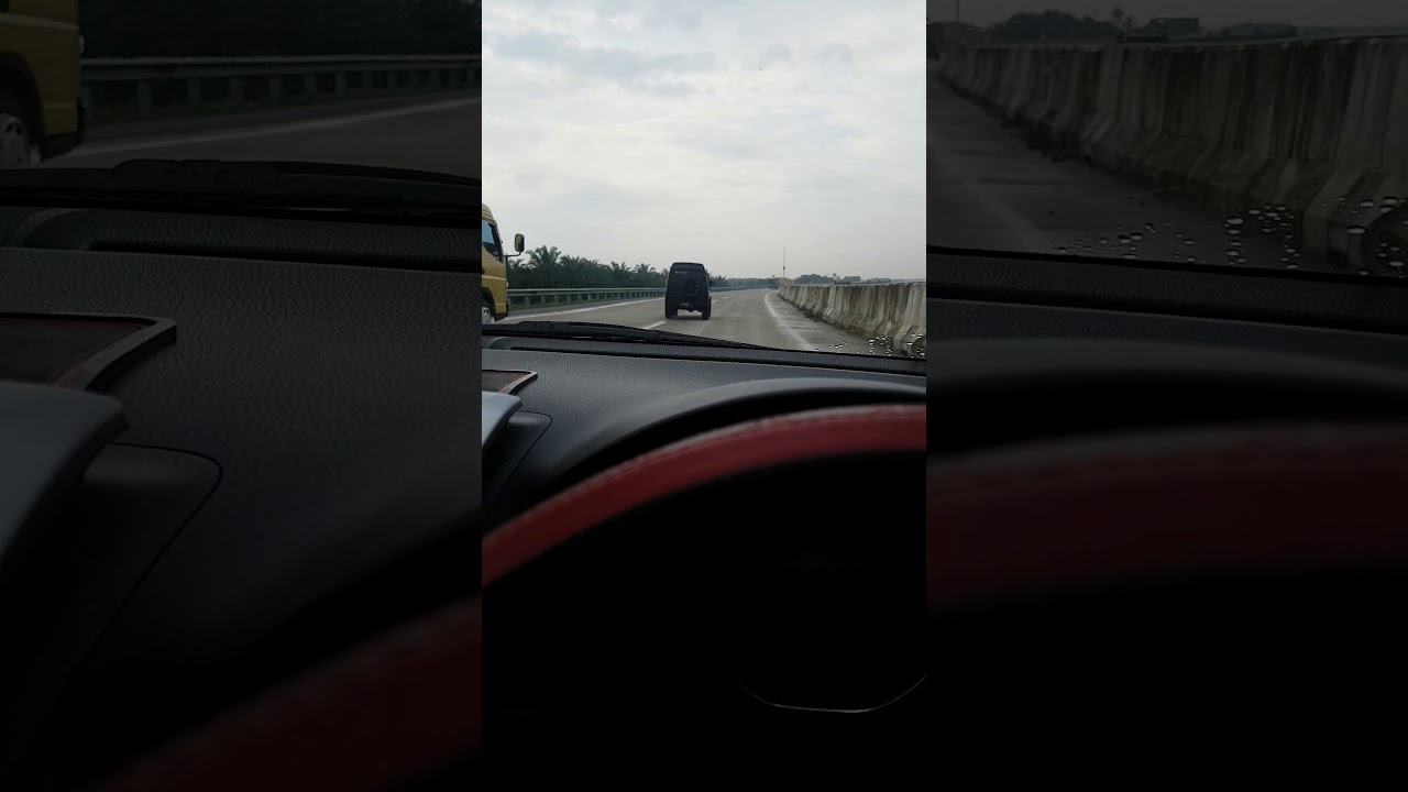 Jalan jalan dari Metro via tol  arah  pintu  TOL  Gunung Sugih 