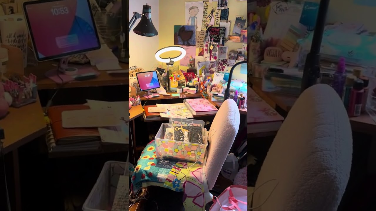 My Messy Art Space 