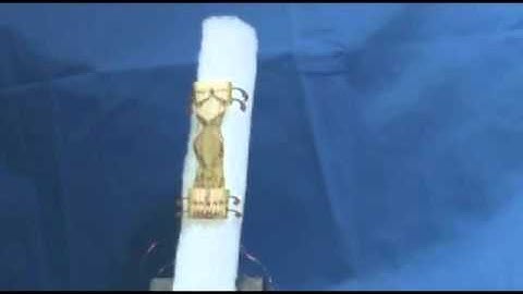 Omegabot : Inchworm inspired robot Climbing