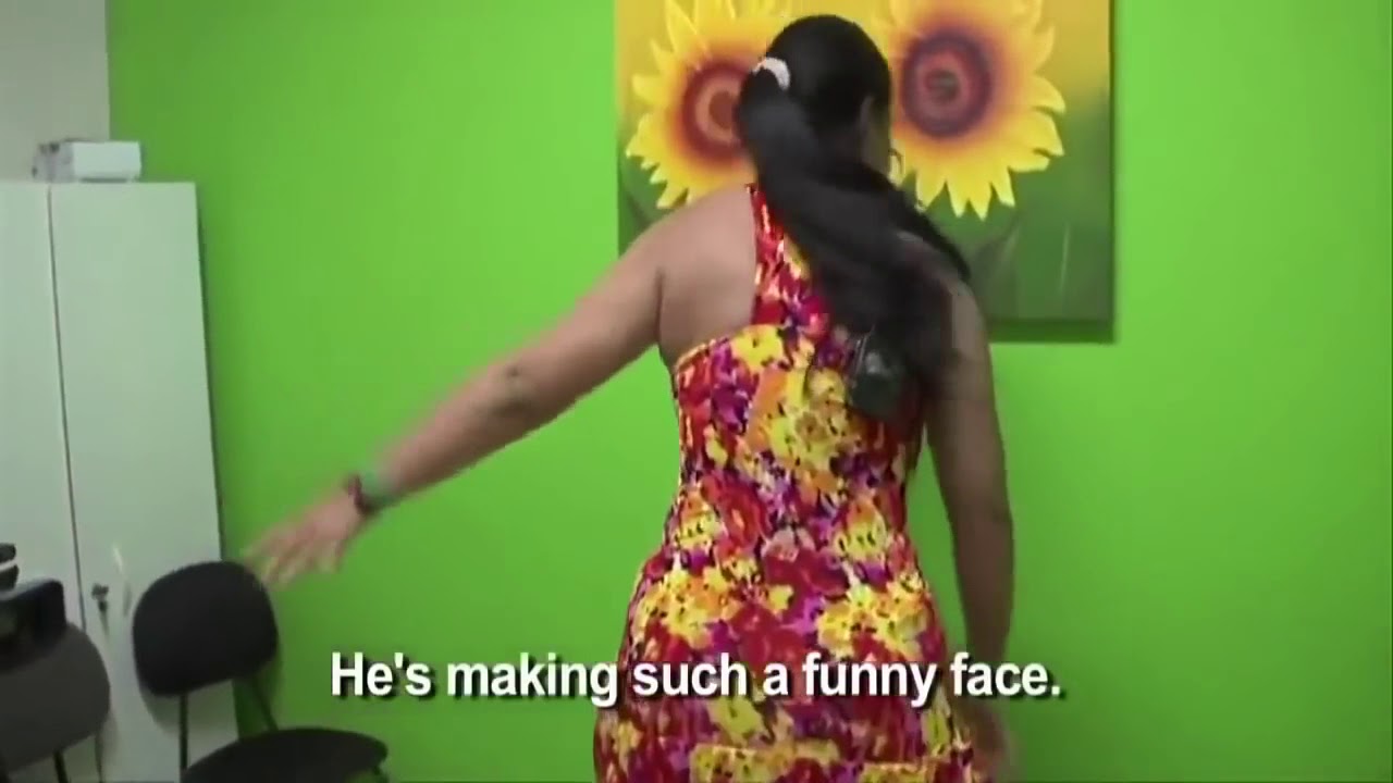 Mulher melão dançando e mostrando o rabo gostoso - YouTube