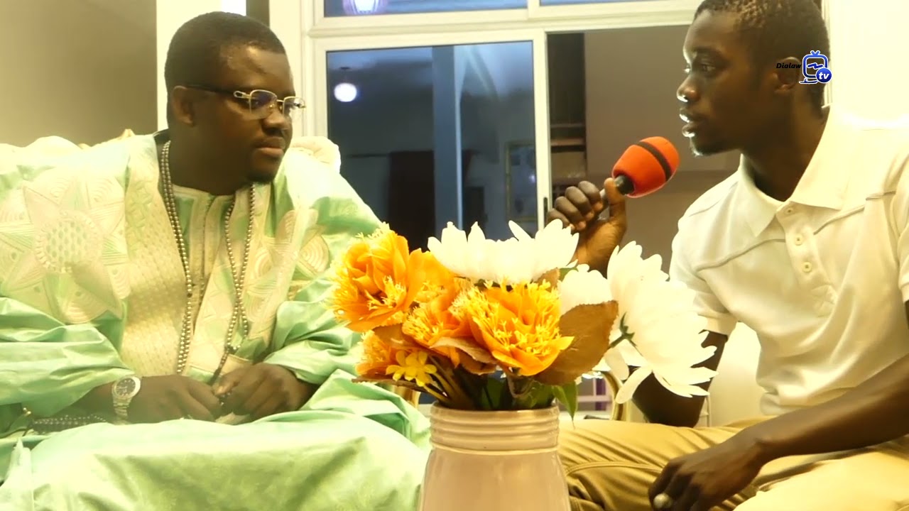 SERIGNE SADBOU SAMB SUR DIALAW TV MAGNIFIE ET ENCOURAGE ADJA COUNA