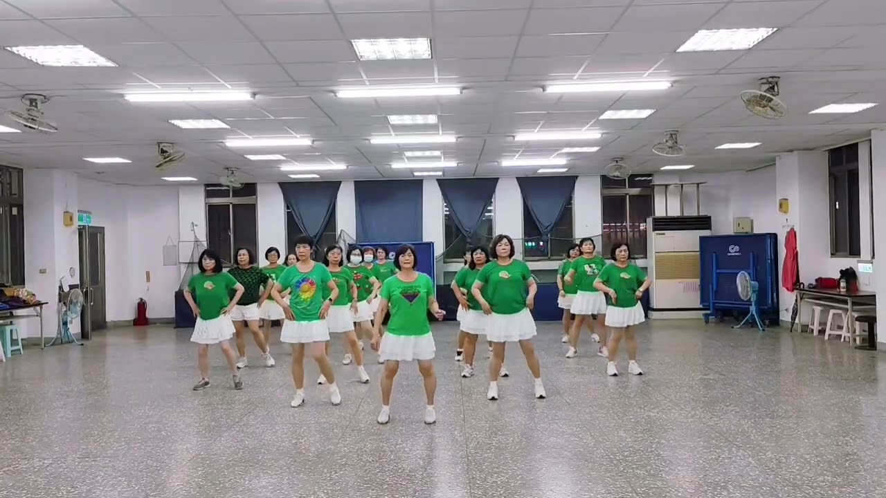 一生的愛-魏阿美舞蹈團隊示範/編舞：宋汝薰老師#單人創作舞蹈 #廣場舞 