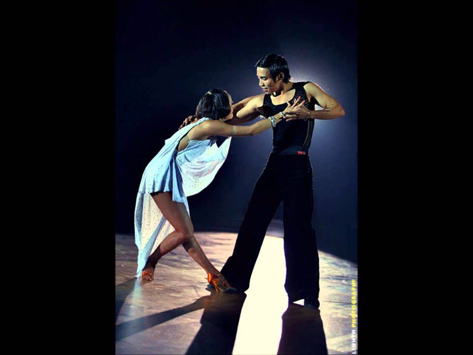 Спортивные бальные танцы румба. Ча-ча-ча танец. Бальные танцы чачача. Музыка для румбы. Спортивные бальные танцы ча ча ча.