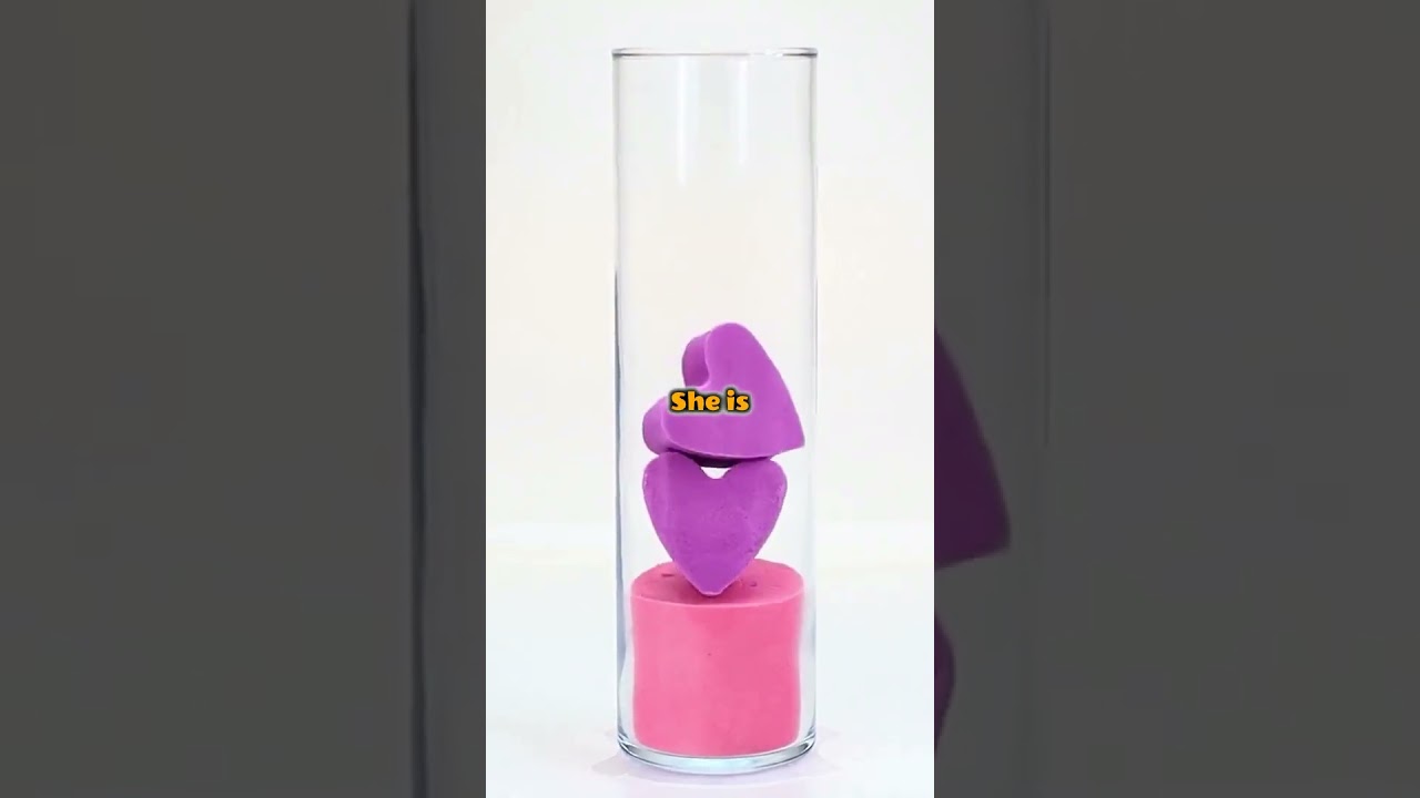 Она должна носить одежду, которая ей подходит 