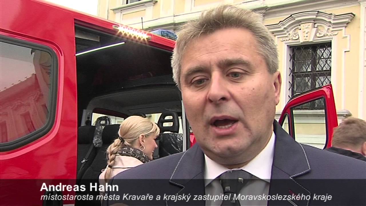 Kravaře - Nové hasičské auto  www.TelevizeHlucinsko.cz