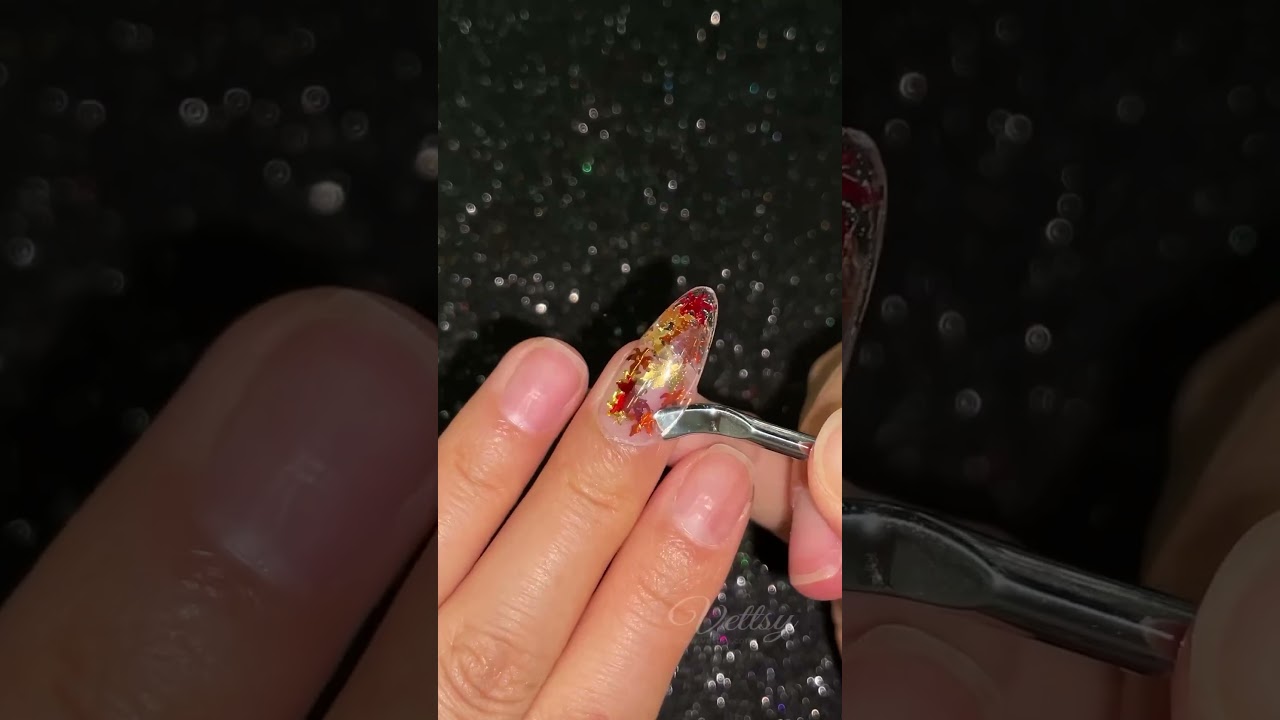 🍁Autumn Vibe Sugar Nails with Encapsulated Maple Leafs 💅