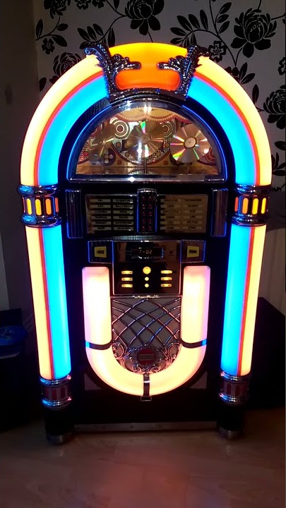 Steepletone juke box