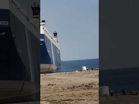 ميناء الصليف سفينة جالكسي ليدر الحديده