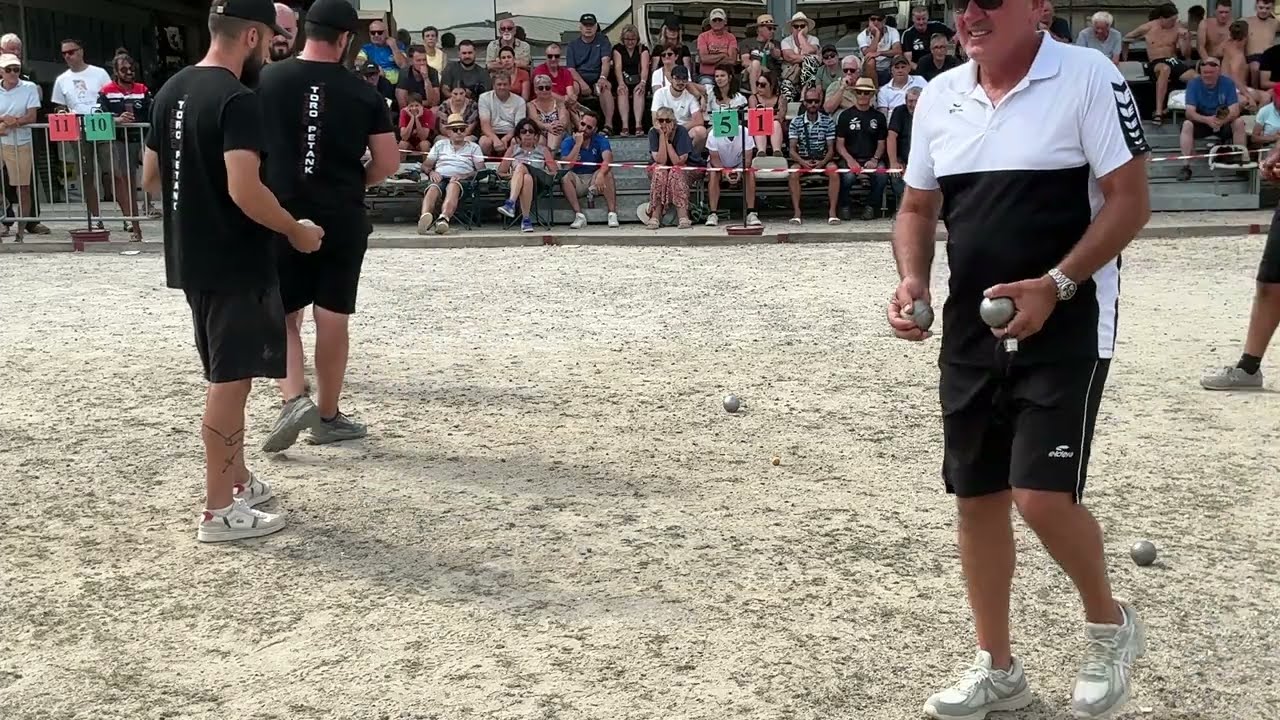 Miniature de la vidéo : FINAL | National Pètanque Saint Chély D’Apcher 2026 | Chabonnel/Mallet/Munzner vs Perez/Joda/Revente