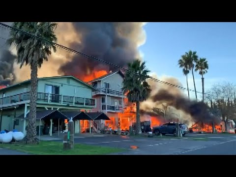 Firefighting Budget Blamed After Fast-Moving Blaze Destroys 3 Bethel Island Homes - YouTube