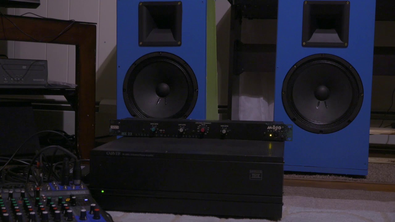 Sound test of DIY biamp speakers using a 17 years old amplifier. YouTube