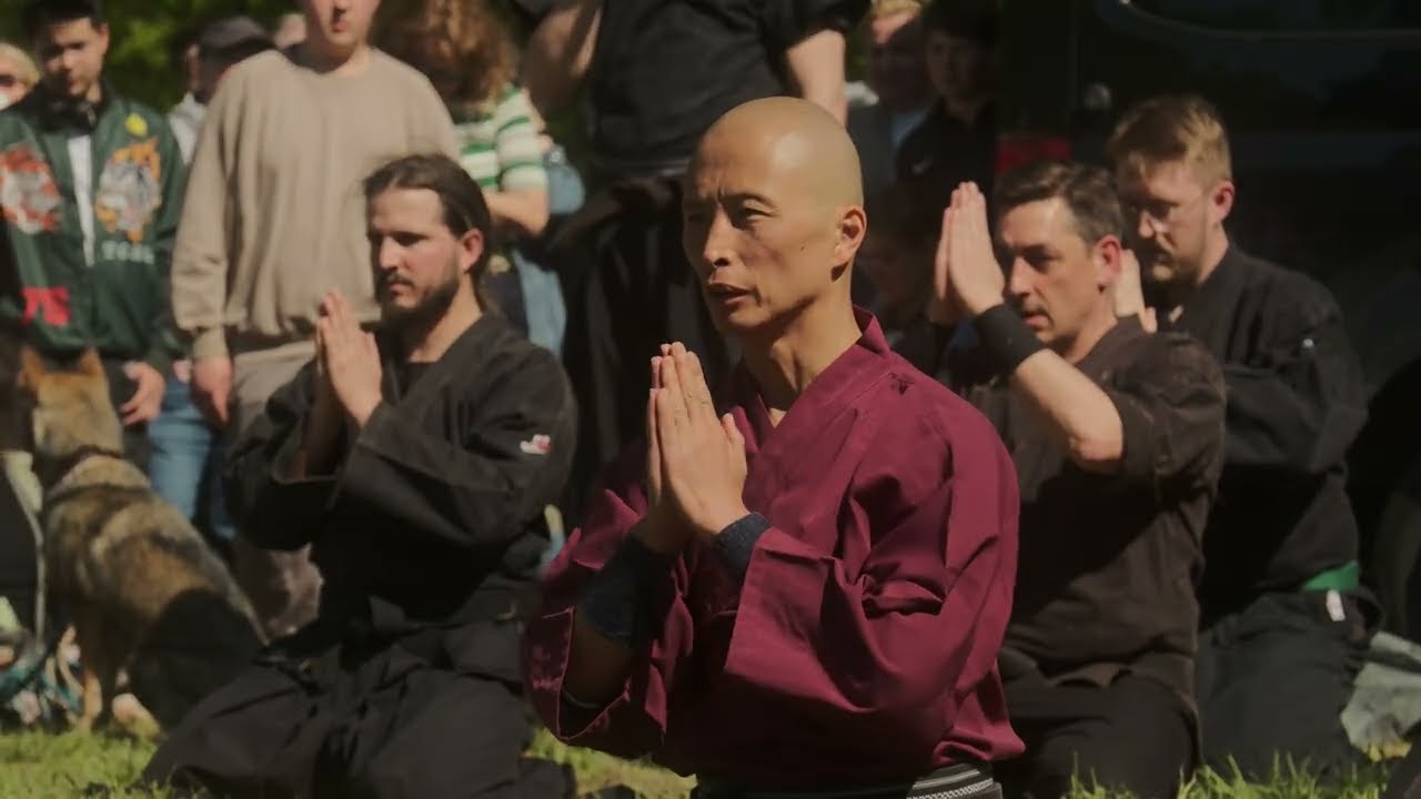 Enbu Hanami am Hiroshma-Gedenkhain 2025