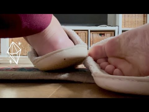 Dry heel and inside fluffy slippers