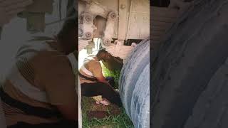 🤔🤫break luu teight chestunnam , బ్రేక్లూ టైట్ చేస్తున్నం 😲🫡 air jack leputunnam #viralvideo #shorts
