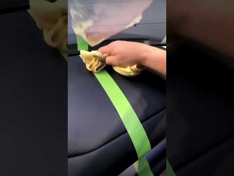 ملمع وحماية للديكور السياره