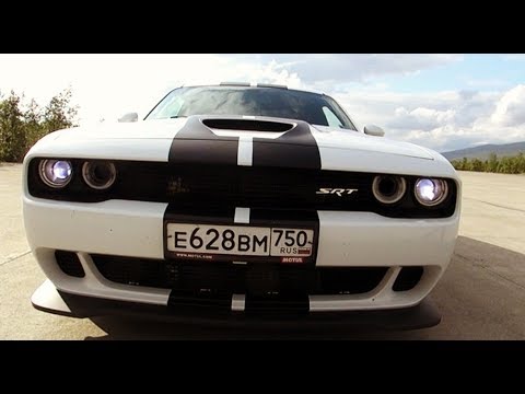 Hellcat 700 hp+ Dodge Challenger и аэродром.