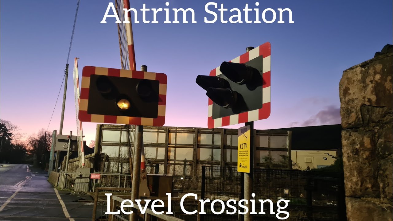 *4th Time Stuck In Night Mode* Antrim Station Level Crossing (CoAntrim