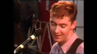 Aztec Camera 'Oblivious' Park Pop MTV 1988.