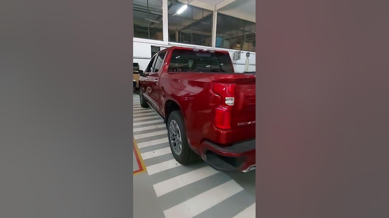 Nova Chevrolet Silverado vermelho radiant 2024 automobile 