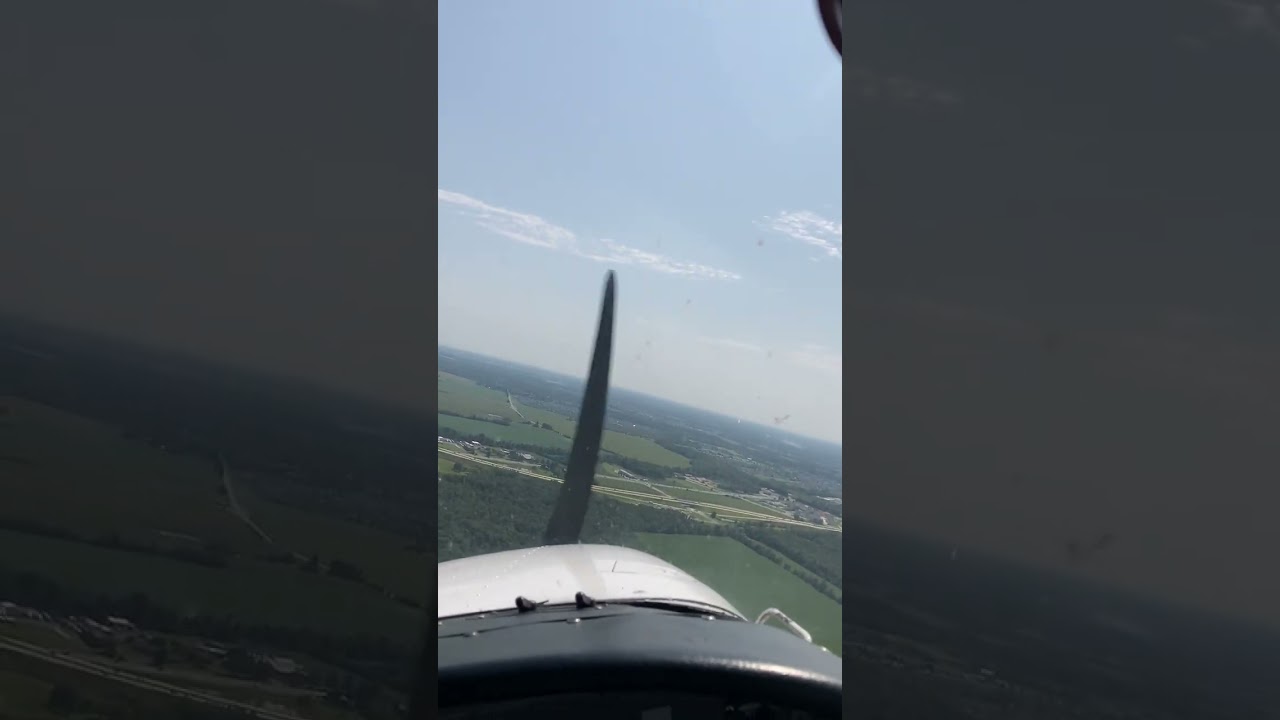 Landing at Summit Airport KEVY Middletown DE